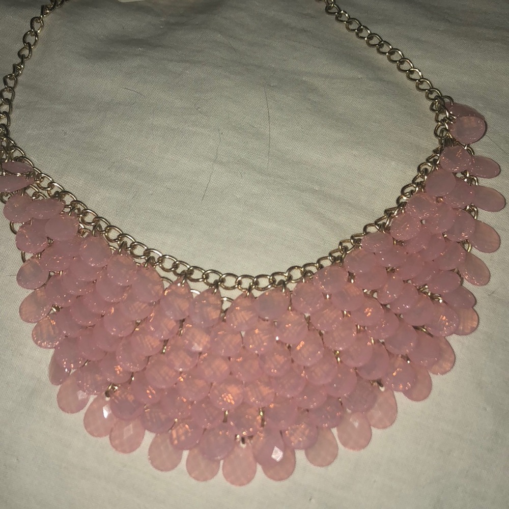 Brand new Francesca’s pink necklace